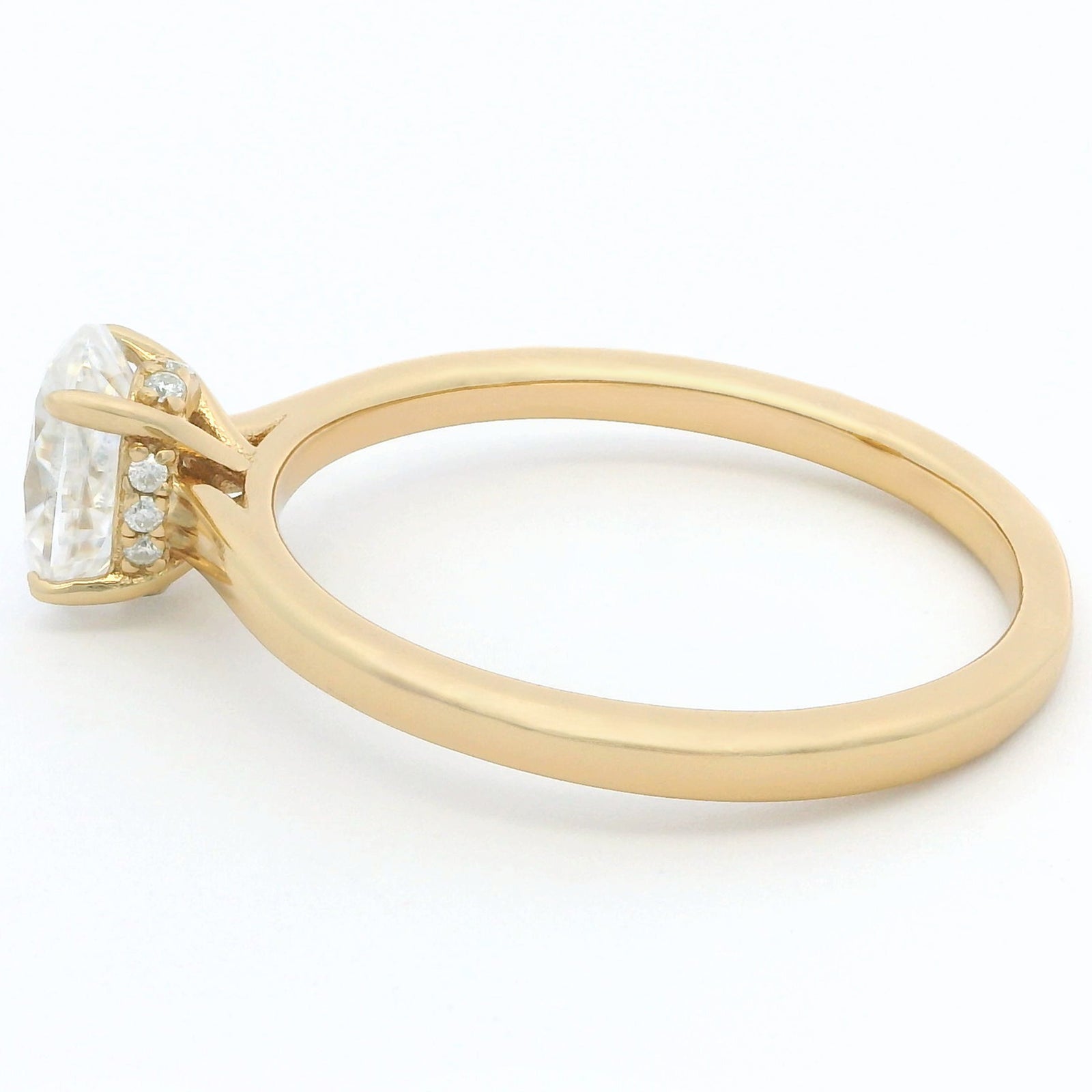 1ct Oval Moissanite Engagement Ring | 18K Gold Classic Dazzle Ring