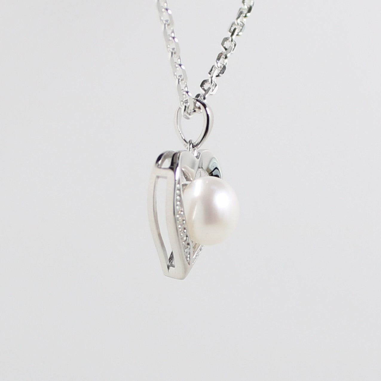 White Gold Moissanite Pearl Heart Silver Dazzle Pendant Necklace