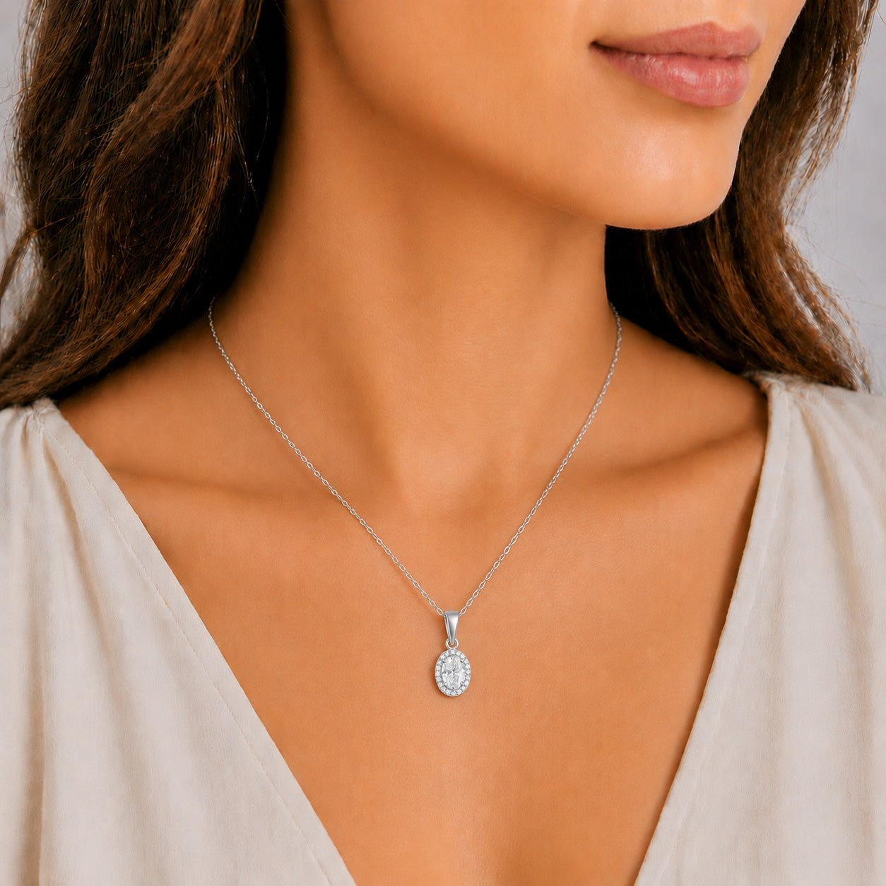 White Gold 1ct Oval Moissanite Halo Silver Dazzle Pendant Necklace
