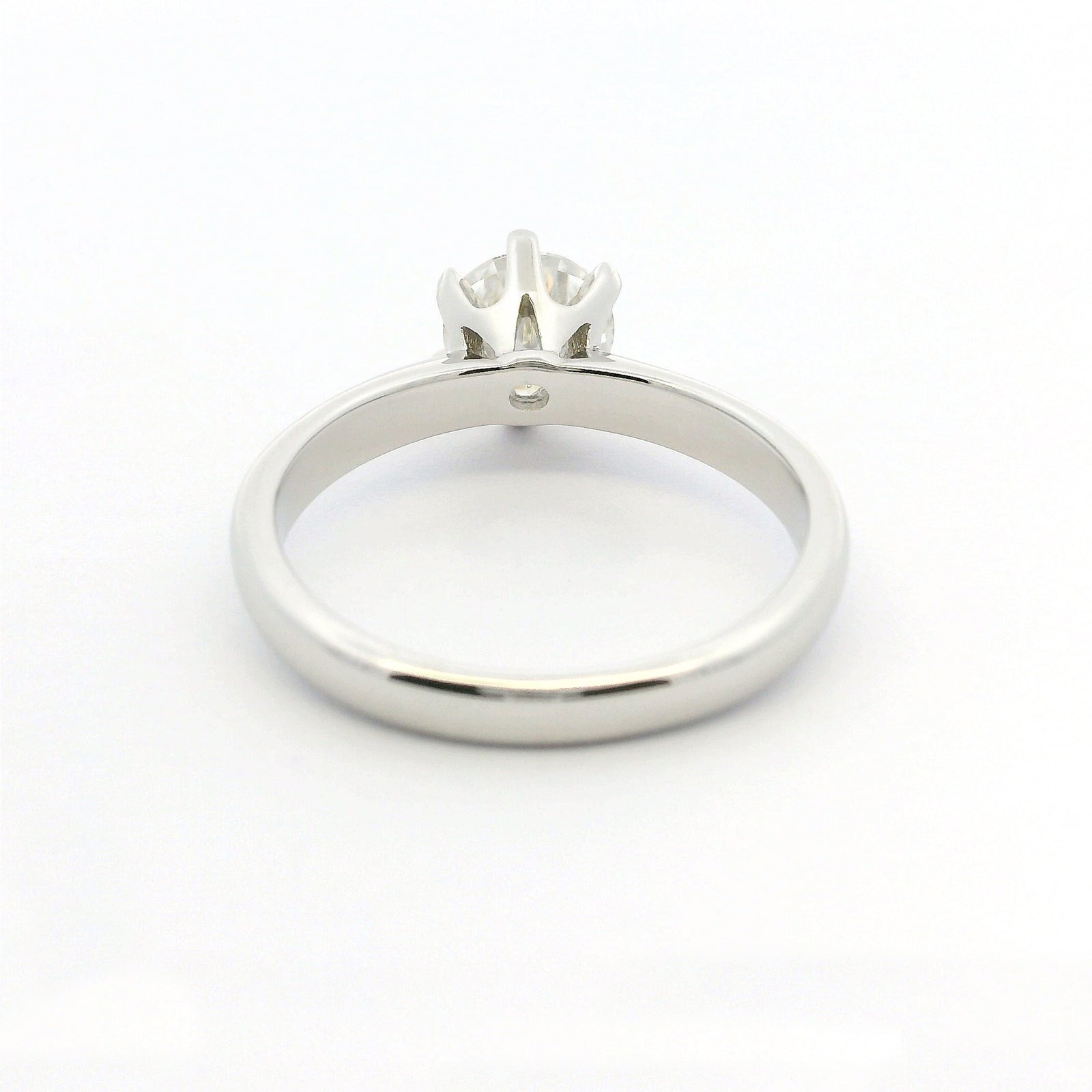 White Gold 1ct Round Moissanite Solitaire Dazzle Ring