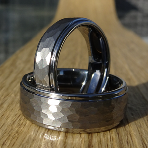 Matt Panelled Wonder Ring Set