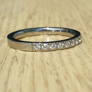 Original 2mm Half Glitz Ring