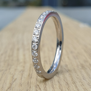 Original 2mm Half Glitz Ring