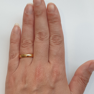 Gold 4mm Wonder Ring