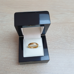 Gold 4mm Wonder Ring