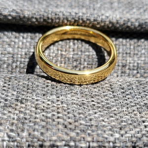 Gold 4mm Wonder Ring