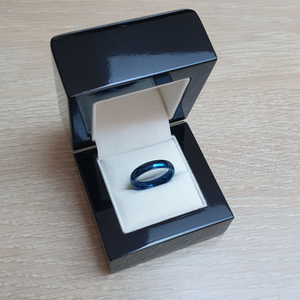 Blue 4mm Wonder Ring