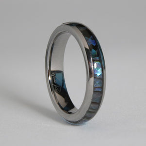 The Neptune 4mm Wonder Ring