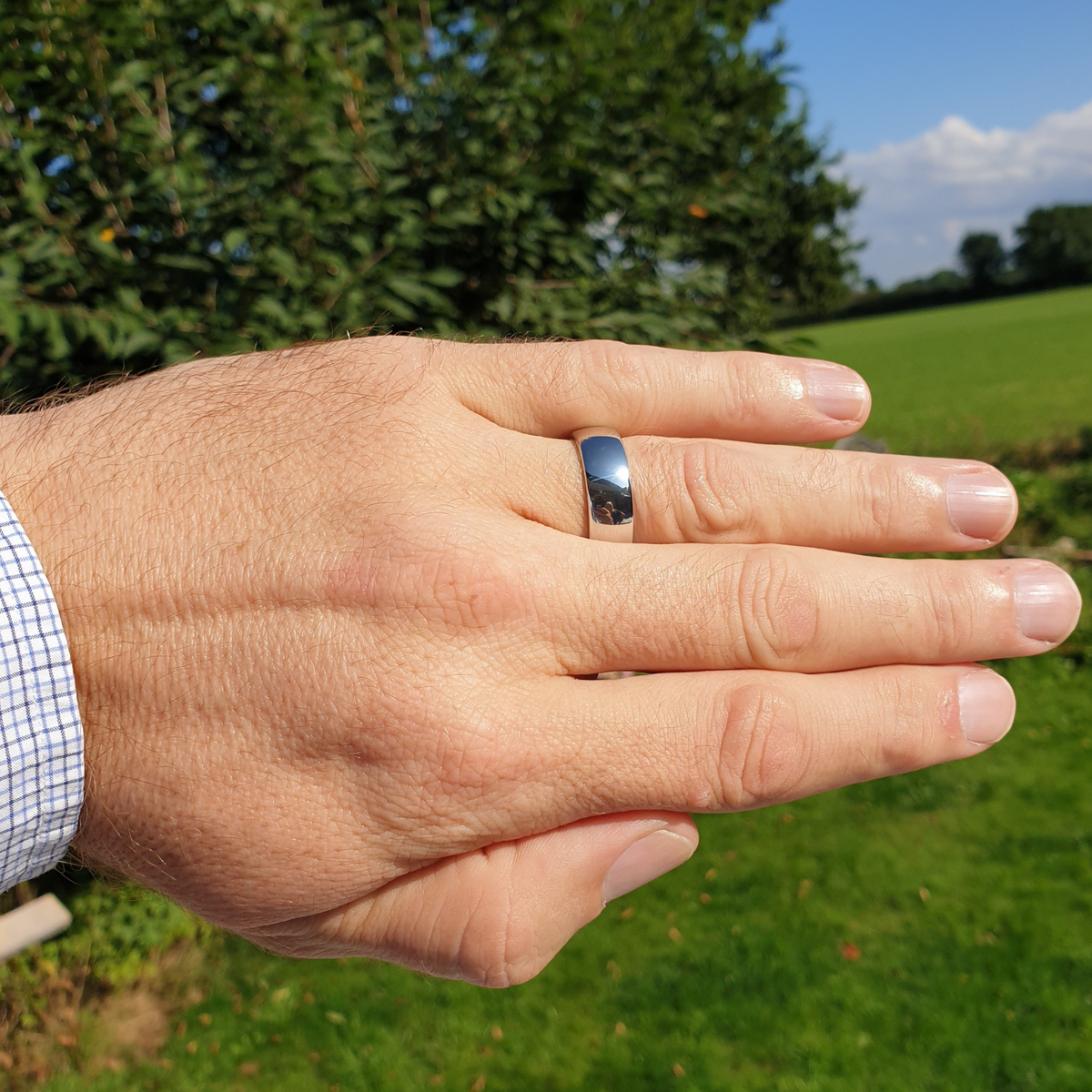 White Gold 8mm Wonder Ring Size Z+3 - Clearance 1203