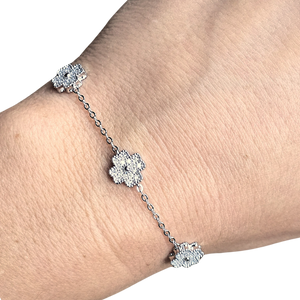 .7ct White Gold Moissanite Four Leaf Clover Silver Dazzle Bracelet