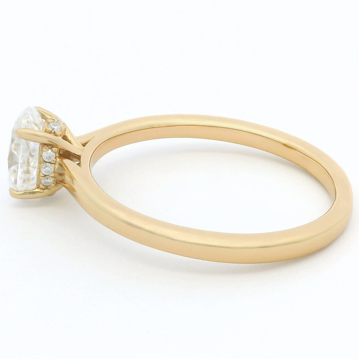 1ct Oval Moissanite Engagement Ring | 18K Gold Classic Dazzle Ring