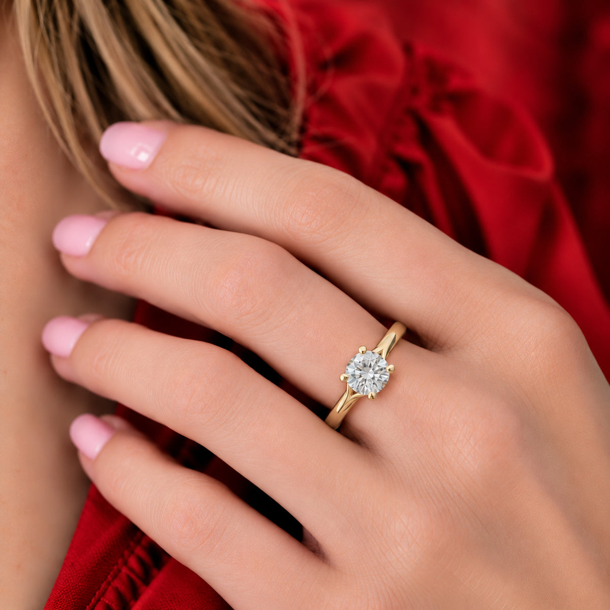 1ct Round Brilliant Moissanite Engagement Ring | 18K Gold Classic Dazzle Ring