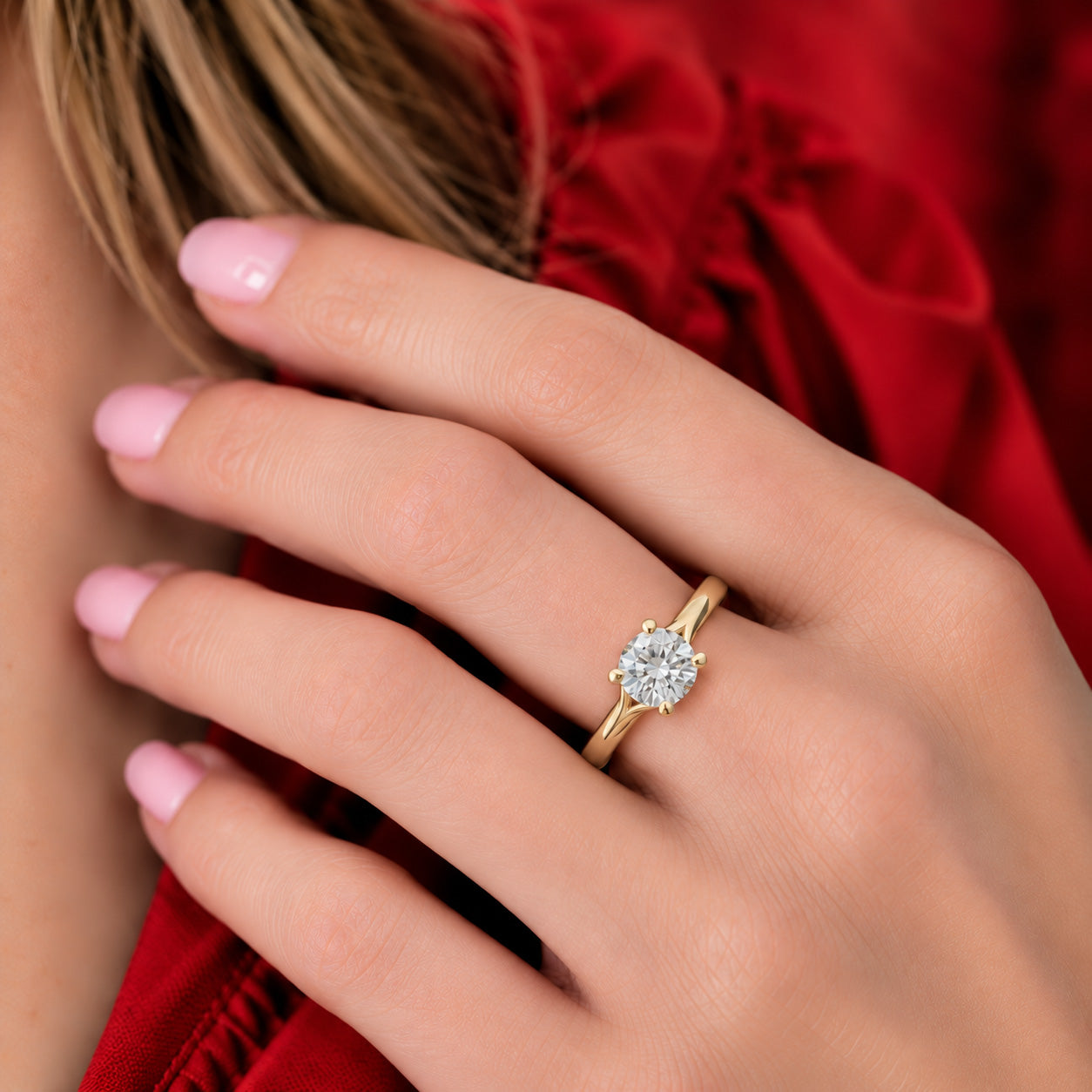 1ct Round Brilliant Moissanite Engagement Ring | 18K Gold Classic Dazzle Ring