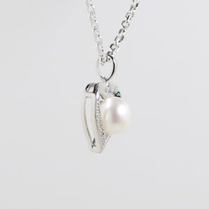 White Gold Moissanite Pearl Heart Silver Dazzle Pendant Necklace