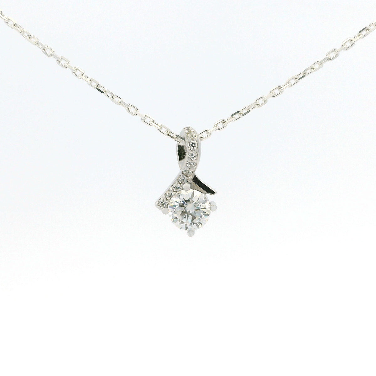White Gold 1ct Moissanite Twist Silver Dazzle Pendant Necklace