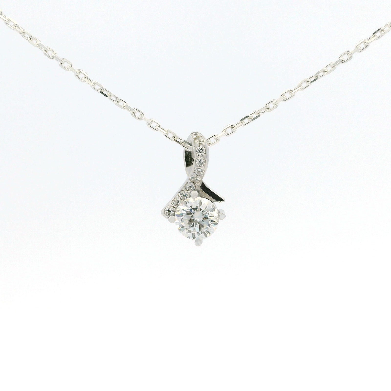 White Gold 1ct Moissanite Twist Silver Dazzle Pendant Necklace