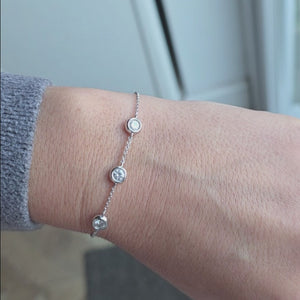 1ct White Gold Round Moissanite Enclosed Silver Dazzle Bracelet