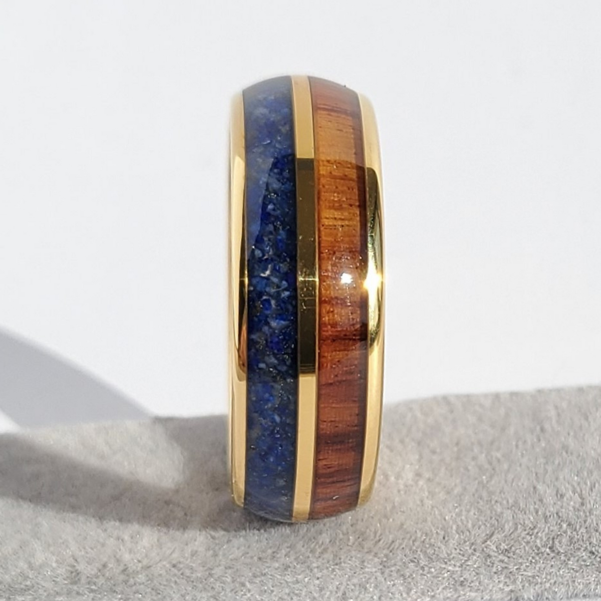 The Golden Blue 8mm Wonder Ring