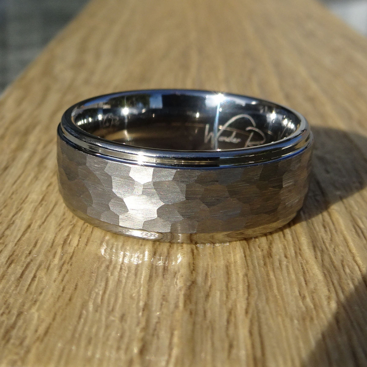 Matt Panelled 8mm Wonder Ring