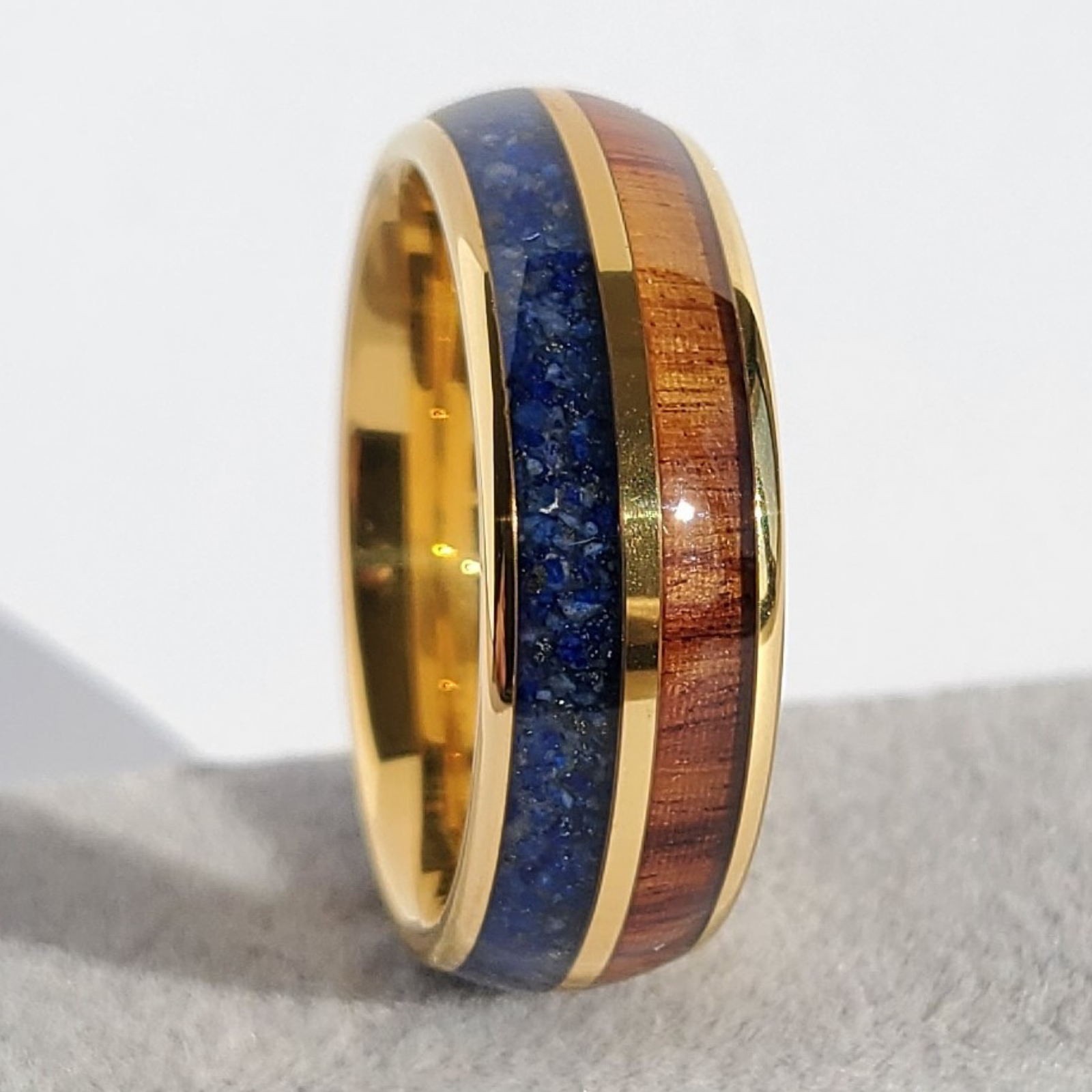 The Golden Blue 8mm Wonder Ring