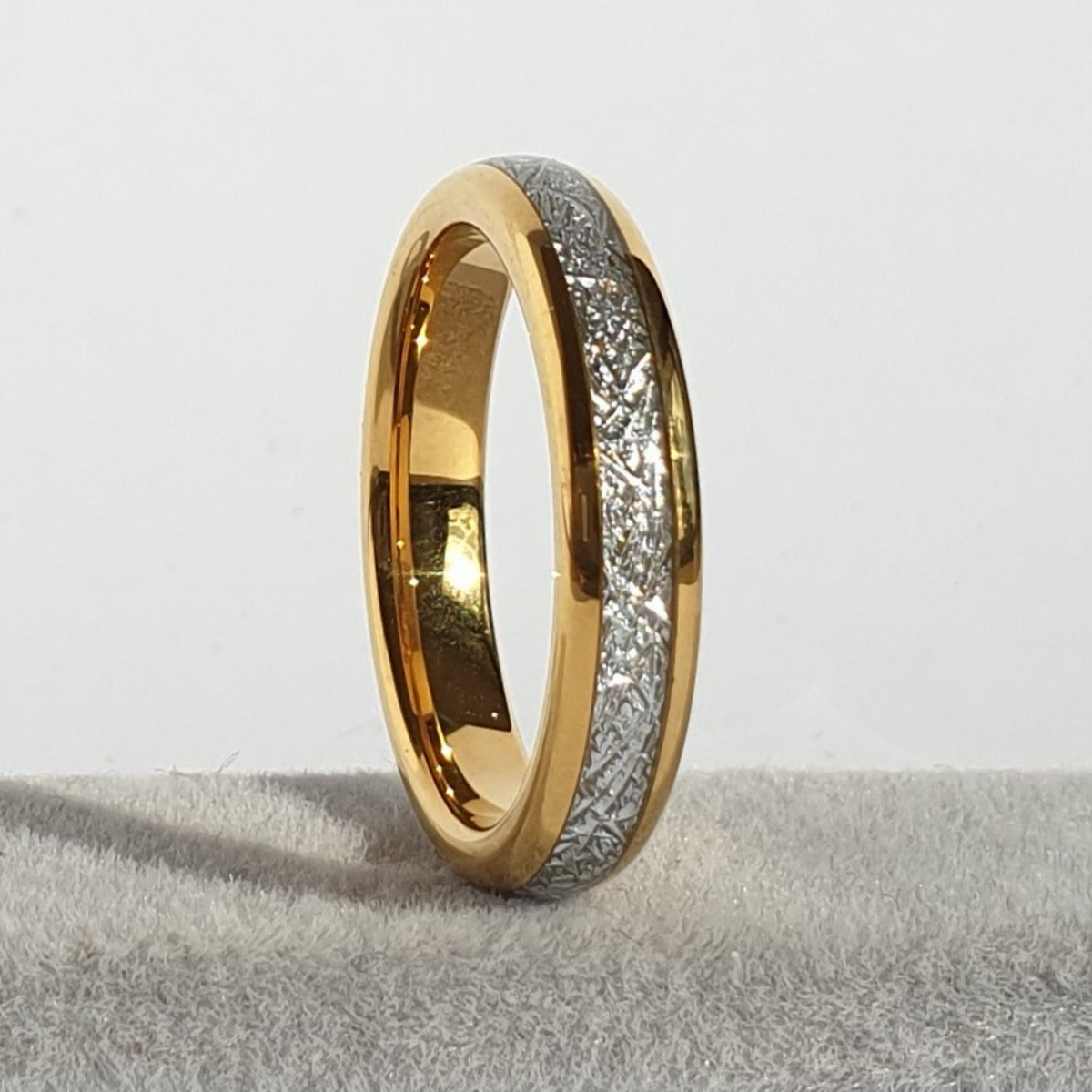 The Golden Steel 4mm Wonder Ring