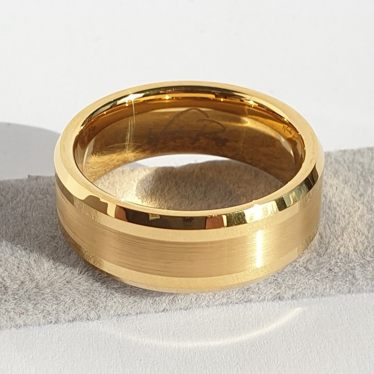 Gold Brushed 8mm Wonder Ring