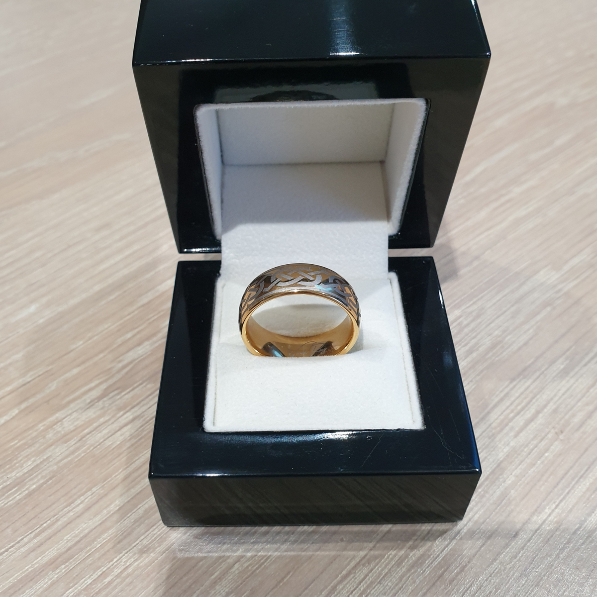 The Celtic Knot Wonder Ring