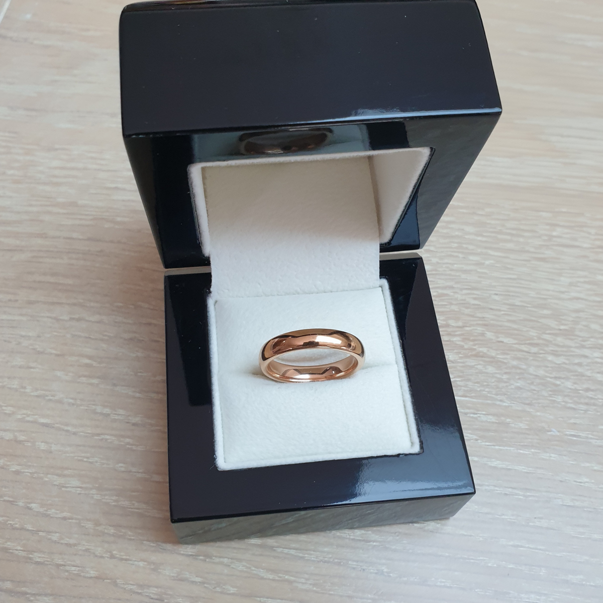Rose Gold 4mm Wonder Ring